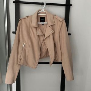 Blush pink forever 21 jacket. Barely worn good condition!
